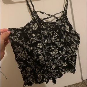 Black and white Crop top